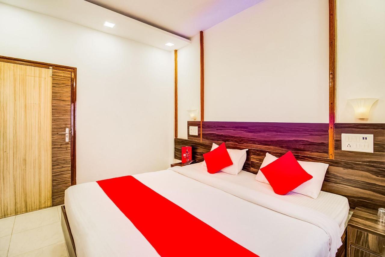Super Collection O Panchratna Hotel Panvel Eksteriør billede