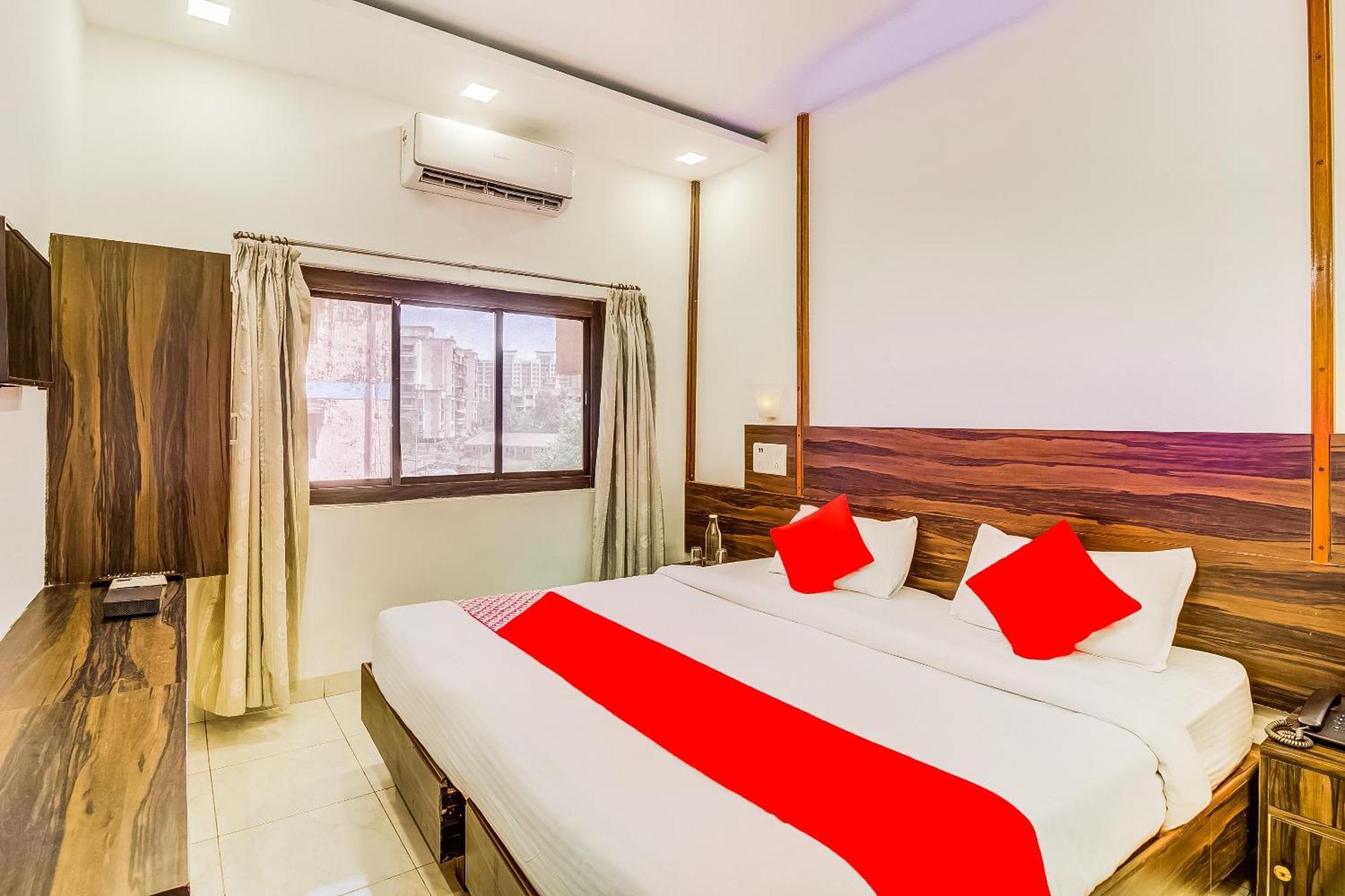 Super Collection O Panchratna Hotel Panvel Eksteriør billede