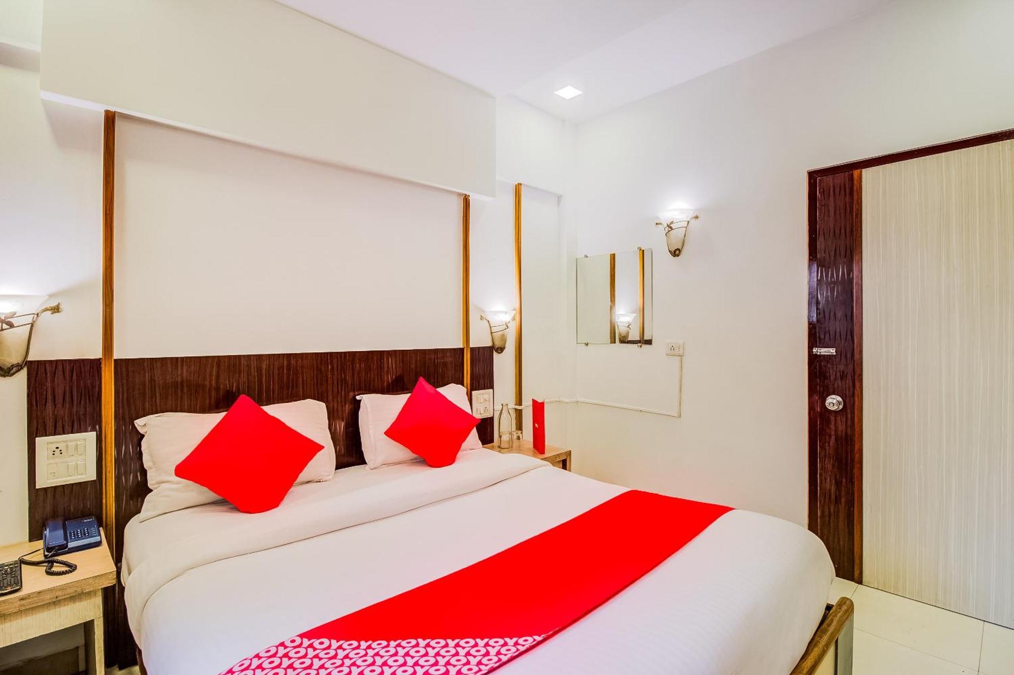 Super Collection O Panchratna Hotel Panvel Eksteriør billede