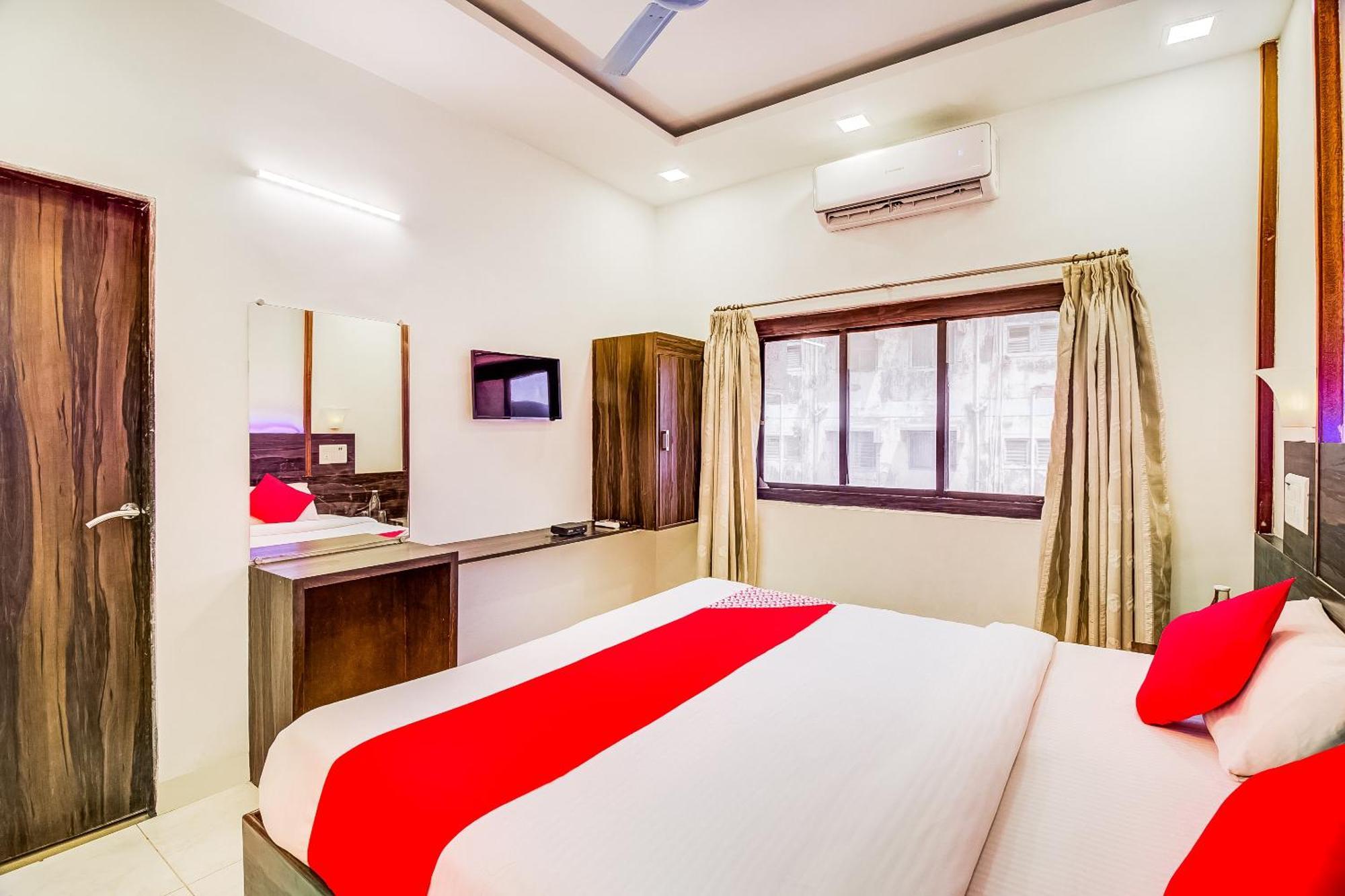 Super Collection O Panchratna Hotel Panvel Eksteriør billede